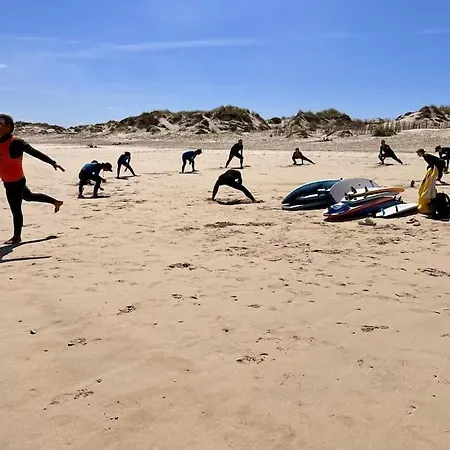 Da Silva Surfcamp- Terrassenzimmer Mit Fruehstueck * 劳林哈