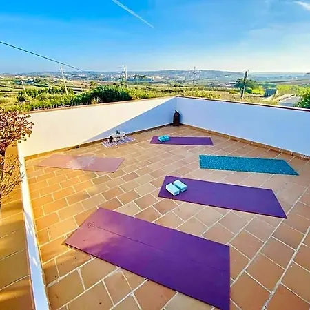 Da Silva Surfcamp- Terrassenzimmer Mit Frühstück Bed and breakfast Lourinhã